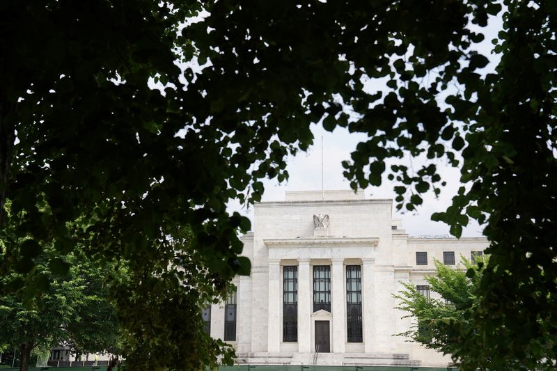 Эксперт: повышение ставки ФРС вряд ли сорвет ралли акций