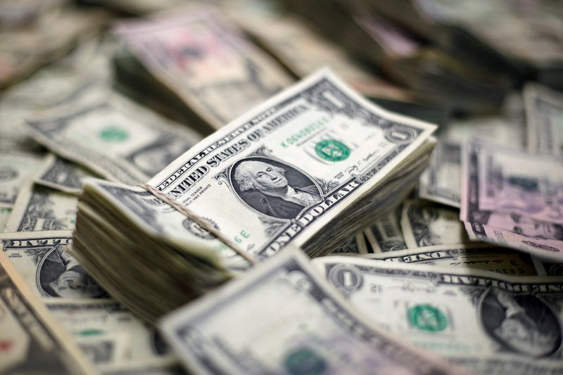 ЦБ РФ установил курс доллара США с 27 января в размере 78,9437 руб.