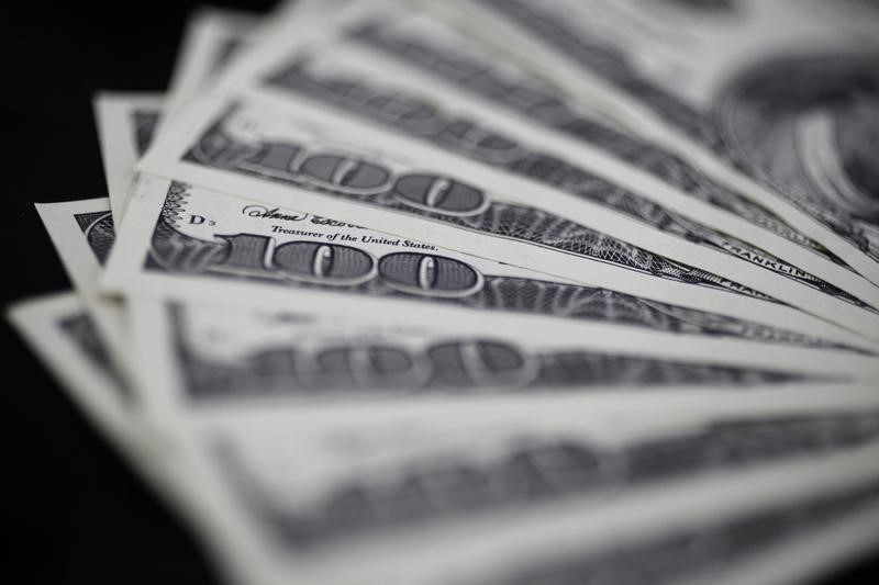 ЦБ РФ установил курс доллара США с 28 января в размере 78,947 руб.