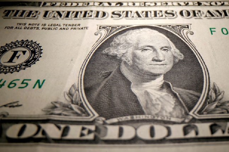 ЦБ РФ установил курс доллара США с 14 мая в размере 63,7799 руб.