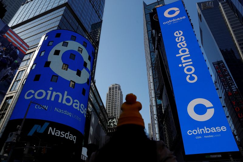 Акции Coinbase упали после того, как JPMorgan понизил ее рейтинг