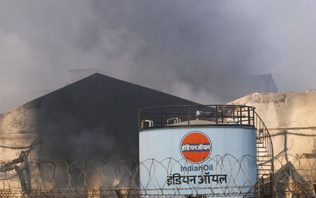 Bloomberg: Индия с осторожностью относится к контрактам на нефть из РФ