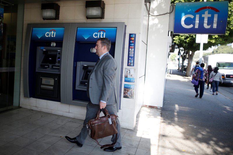 Citi: мобильные деньги «меняют правила игры» для банковских операций