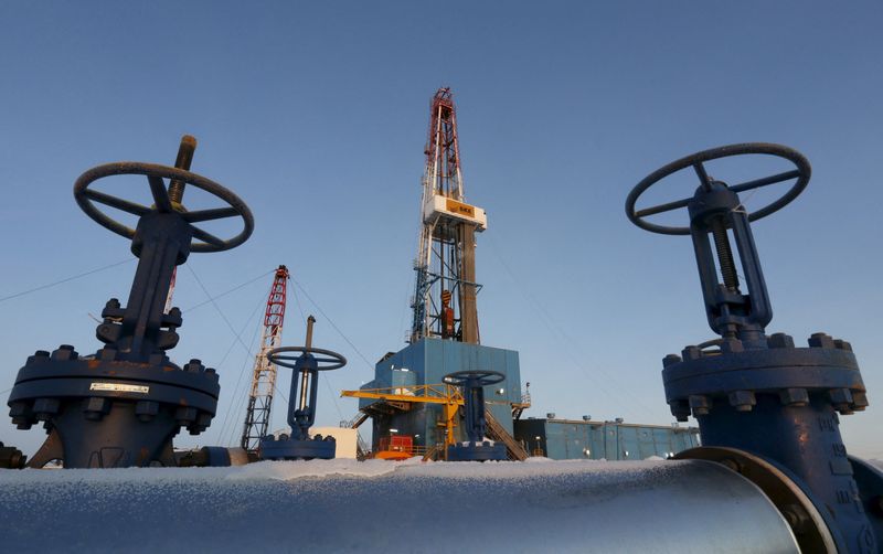 Новак: РФ увеличит добычу нефти до 540-550 млн тонн в 22 году