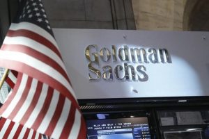 Read more about the article Интерес Goldman Sachs к кредитным продуктам под залог BTC: новости крипторынка От Investing.com