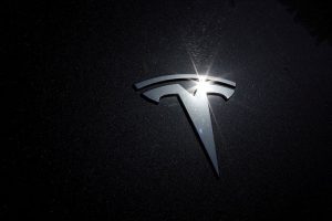 Read more about the article Tesla ожидает роста поставок в 22г более чем на 50% несмотря на проблемы в цепочках поставок От Reuters