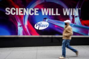 Read more about the article Администрация Байдена закупит противовирусные таблетки Pfizer для 10 млн человек От Investing.com