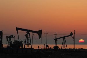 Read more about the article Нефтяные цены продолжают расти, Brent — выше $91,5 за баррель, WTI — выше $90 впервые с 2014 года От IFX
