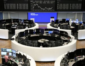 Read more about the article Немецкие акции лидируют на европейских биржах после сильного отчета Siemens От Reuters