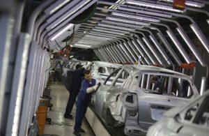 Read more about the article Toyota снова снизила прогноз производства автомобилей из-за нехватки чипов От Reuters