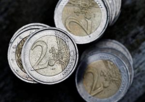 Read more about the article Средний курс евро со сроком расчетов «завтра» по итогам торгов составил 88,301 руб. От IFX