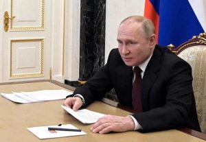 Read more about the article Путин: Решение о статусе ДНР и ЛНР будет принято сегодня От Reuters