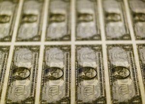 Read more about the article Средневзвешенный курс доллара США к российскому рублю со сроком расчетов «завтра» по состоянию на 16:30 мск 30 марта составил 84,0851 руб. От IFX