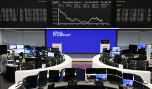 Read more about the article Европейские акции снижаются на фоне опасений по поводу последствий санкций против России От Reuters