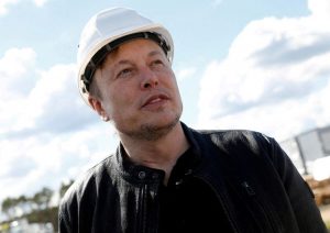 Read more about the article Илон Маск работает над генеральным планом Tesla-3 От Investing.com
