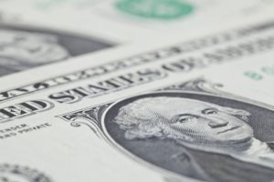 Read more about the article Средний курс доллара США со сроком расчетов «завтра» по итогам торгов составил 61,3726 руб. От IFX