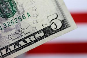 Read more about the article Средний курс доллара США со сроком расчетов «завтра» по итогам торгов составил 60,3502 руб. От IFX