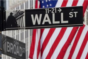 Read more about the article Рынок акций  США закрылся падением, Dow Jones снизился на 1,54% От Investing.com