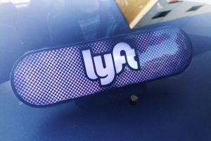 Read more about the article Apple, Qualcomm, Lyft упали на премаркете, а Biogen и Netflix выросли От Investing.com