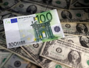 Read more about the article Евро достиг минимального уровня за 20 лет От Investing.com