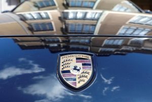 Read more about the article Volkswagen готовится к скорому IPO Porsche От Investing.com