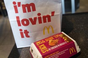 Read more about the article Квартальные прибыль и выручка McDonald’s превысили прогнозы От IFX