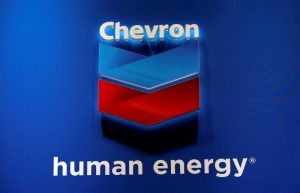 Read more about the article США готовятся ослабить санкции в отношении Венесуэлы ради Chevron От Investing.com