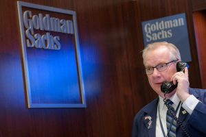 Read more about the article Goldman Sachs поднял прогноз цен на нефть Brent до $110 От Investing.com