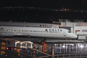 Read more about the article Delta Air Lines: доходы оказались ниже прогнозов, прибыльa обогнал ожидания в Q3 От Investing.com