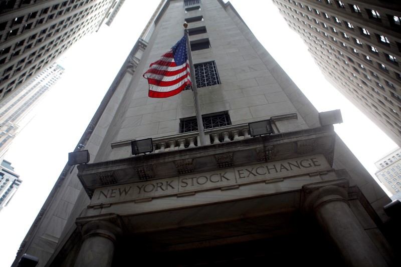 Read more about the article Рынок акций  США закрылся разнонаправленно, Dow Jones прибавил 0,10% От Investing.com