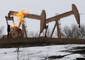Read more about the article Стоимость нефти Urals упала ниже введенного ЕС потолка цен От Investing.com
