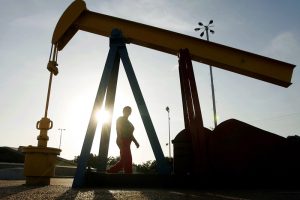 Read more about the article Цены на нефть растут вторую сессию подряд От IFX