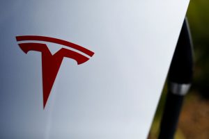 Read more about the article Маск назвал самых опасных конкурентов для Tesla От Investing.com
