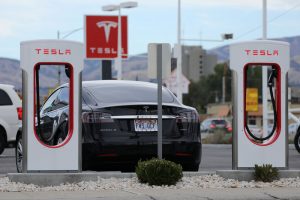 Read more about the article Tesla столкнулась с ультиматумом на $7,5 млрд От Investing.com