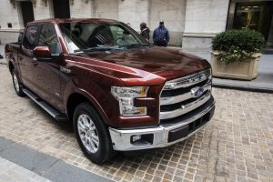 Read more about the article Ford продлил приостановку выпуска электропикапов F-150 Lightning От IFX