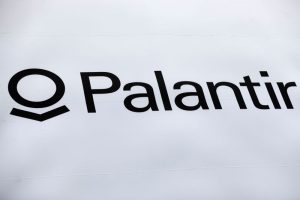 Read more about the article Palantir, Coca-Cola, Occidental Petroleum выросли на премаркете От Investing.com