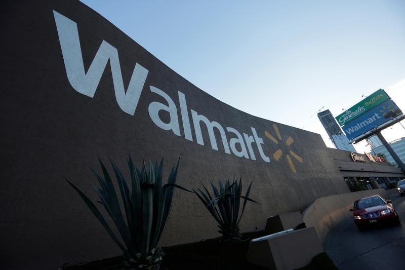Walmart: доходы, прибыль побили прогнозы в Q3