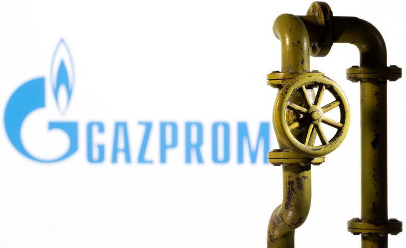 Газпром подтвердил продолжение поставок газа в Европу через Украину