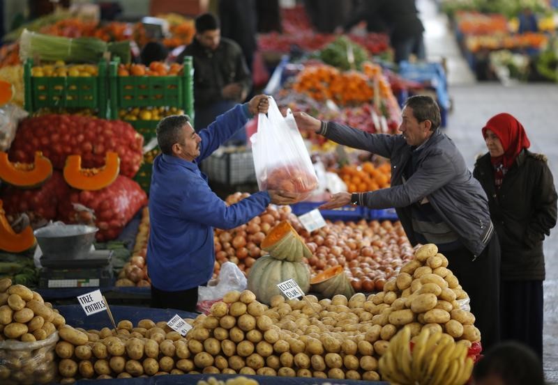 Инфляция в Турции взлетела до 73%