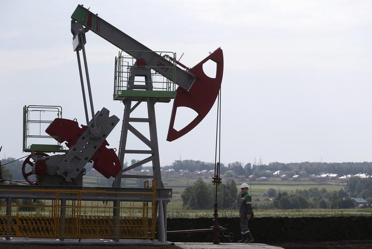 Цены на нефть упали до 5-месячного минимума