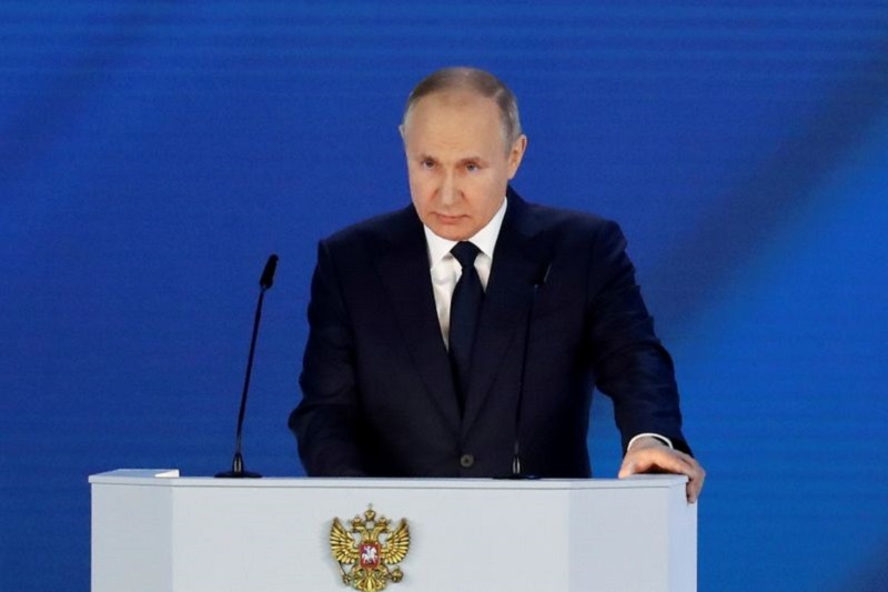 Путин поручил правительство к лету представить план развития перспективных нефте- и газопроводов