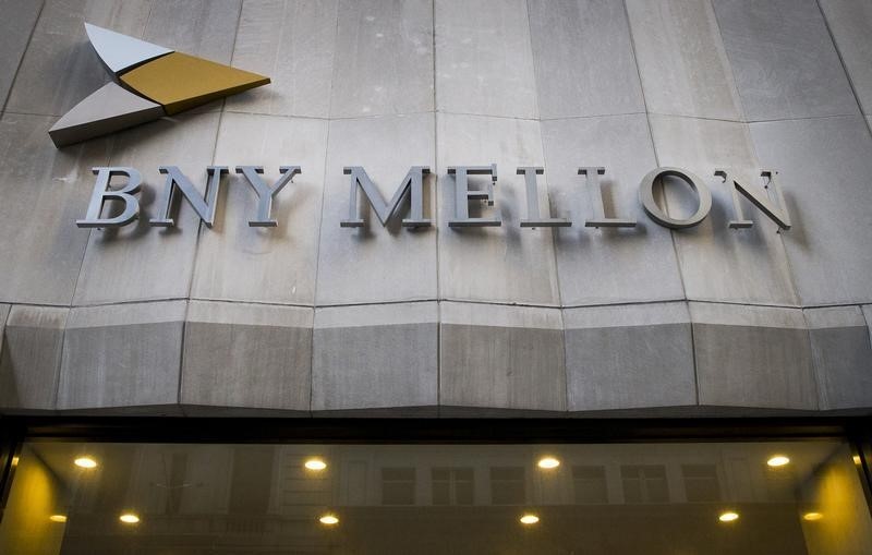 Bank of NY Mellon: доходы, прибыль побили прогнозы в Q3