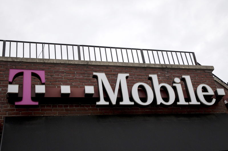 T-Mobile US: доходы побили прогнозы, прибыльa оказался ниже прогнозов в Q3