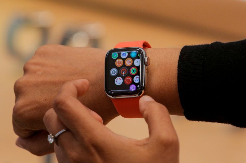 Главные новости: Apple временно разрешили продавать смарт-часы