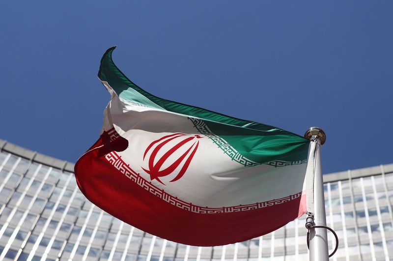 Bloomberg  подсчитал, сколько Иран может поставить нефти на рынок