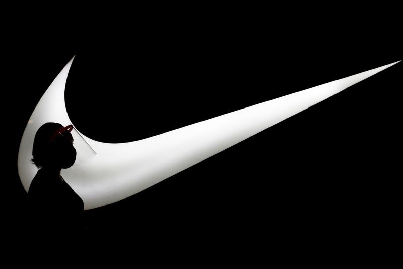 Совет директоров Nike утвердил повышение квартальных дивидендов на 11%