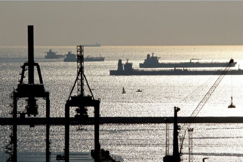 Нефтяные санкции против России стимулируют бум на старые танкеры