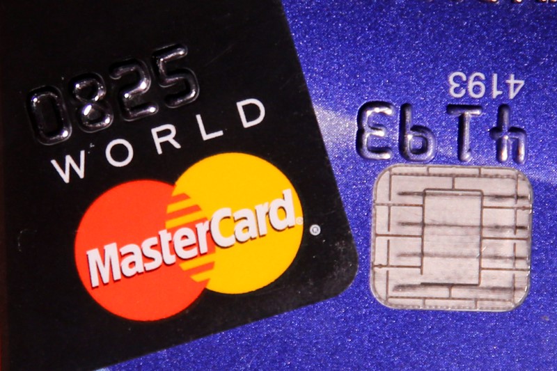 Mastercard увеличила квартальную выручку на 12%, чистую прибыль - на 6%