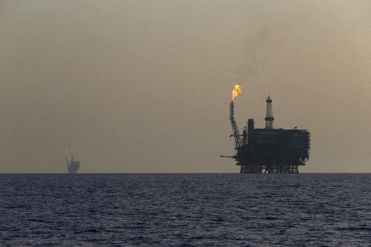 АНАЛИЗ-Физический рынок нефти устремился вверх после заминки из-за омикрона