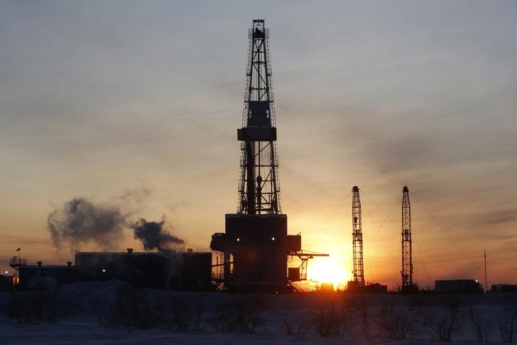 Цены на нефть выросли на фоне значительного сокращения запасов в США